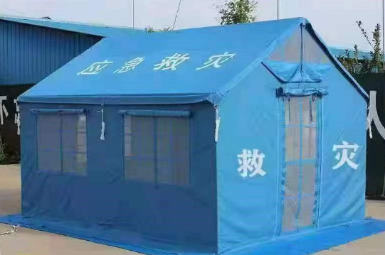 Krijimi i mburojave me përkushtim, ndihma e nxituar në vijën e parë: Tangshan Pengcheng Outdoors Goes All Out për të prodhuar në masë tenda për ndihmë nga fatkeqësitë dhe për të siguruar furnizimin
